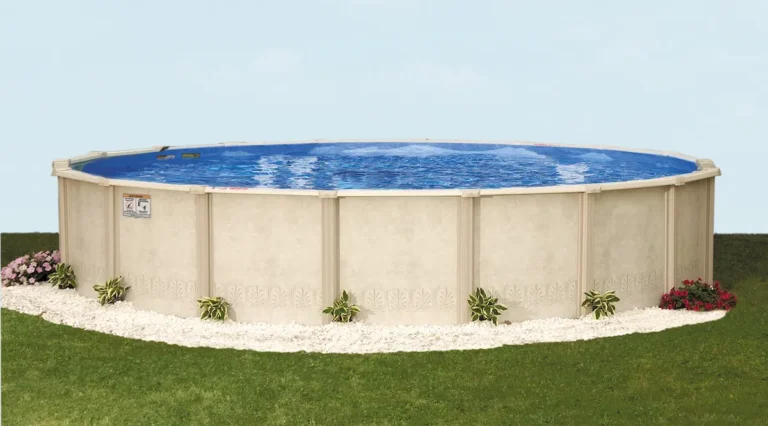 Autumn Breeze Swimming Pool with no people