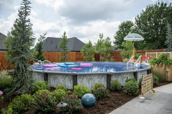 More than a pool it’s a lifestyle. Clean lines, classic style, endless memories in a Doughboy Silver Ridge Pool.