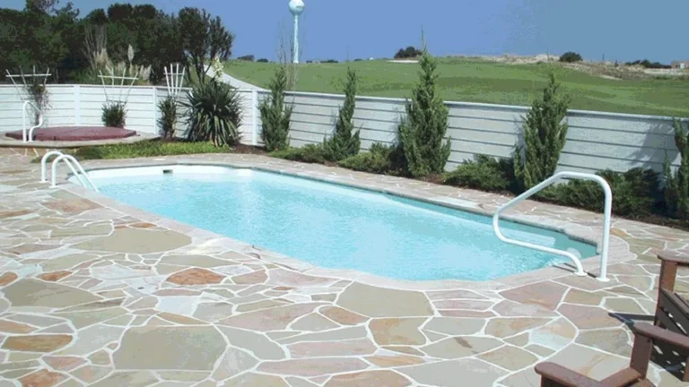 Martinique Pool